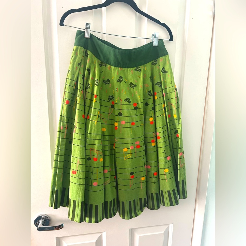 Viola Green Musical Note Skirt